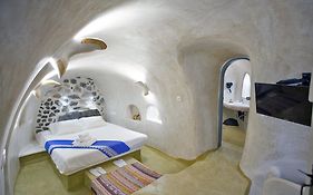 Αura Cave