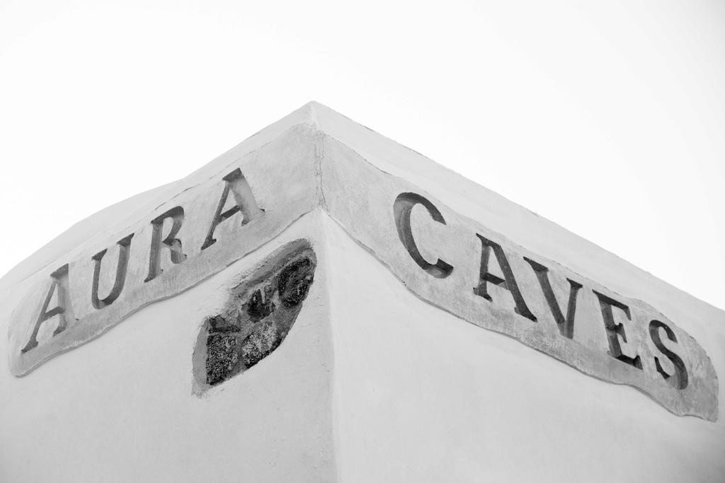 Villa Αura Cave Fira  Exterior foto